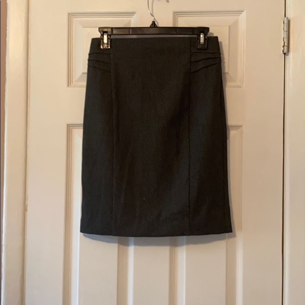 Express: Black and White Business Skirt